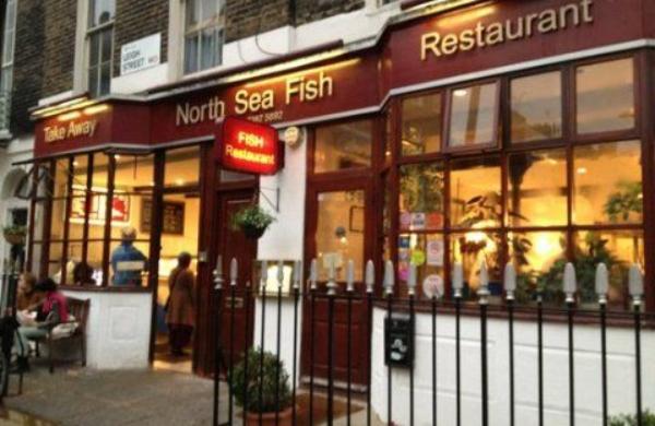 Devanture du restaurant North Sea Fish.