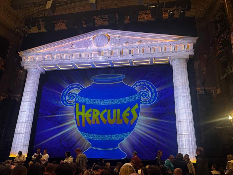 Vue de la scène pour Hercule à Londres depuis la zone "Stalls"