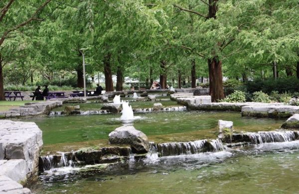 Jubilee Park à Canary Wharf à Londres