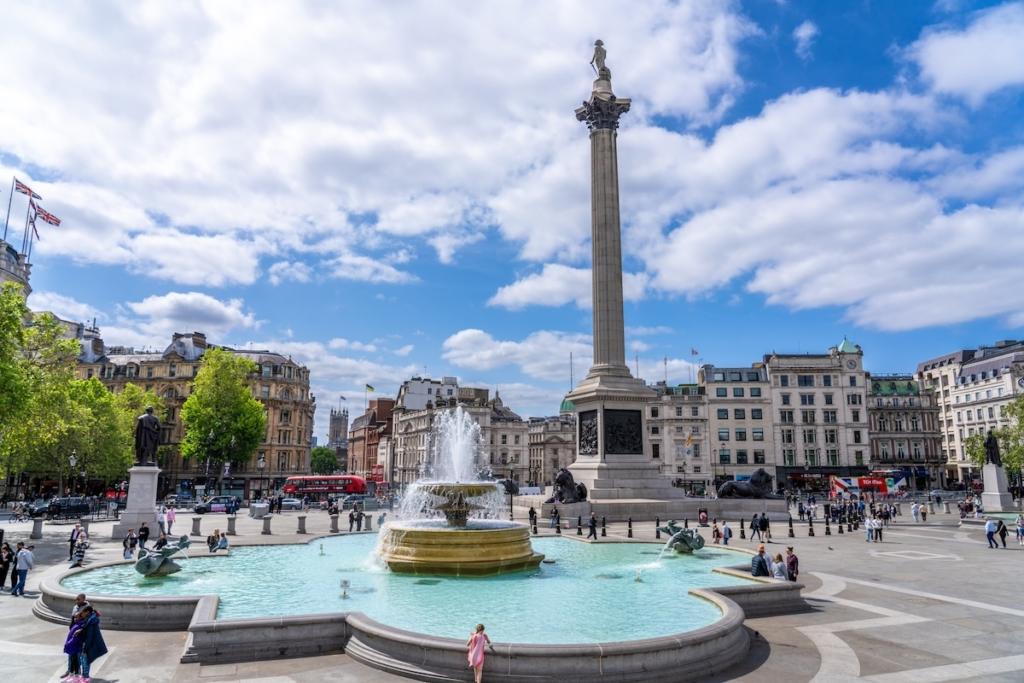 Trafalgar Square, place connue à Londres
