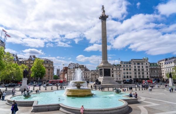 Trafalgar Square, place connue à Londres