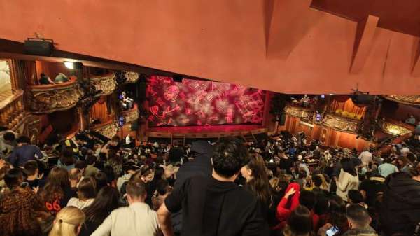 Vue depuis le fond du Royal Circle au Lyceum Theatre à Londres